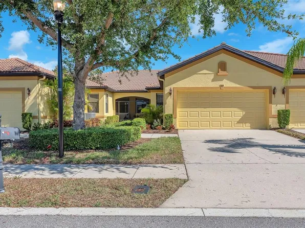 305 Bluewater Falls Ct, Apollo Beach, FL 33572