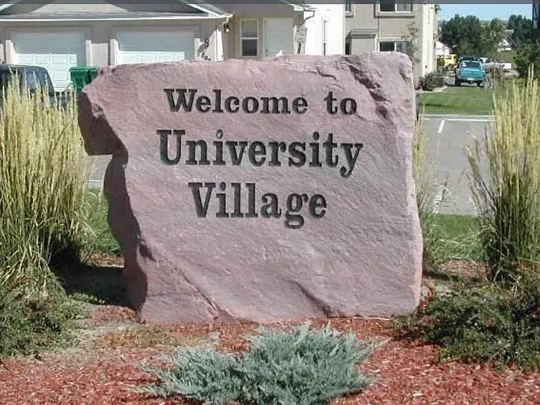 5913 University Village Vw — Photo 36
