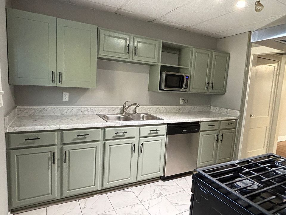 1st image of 4225 N College Ave #4227