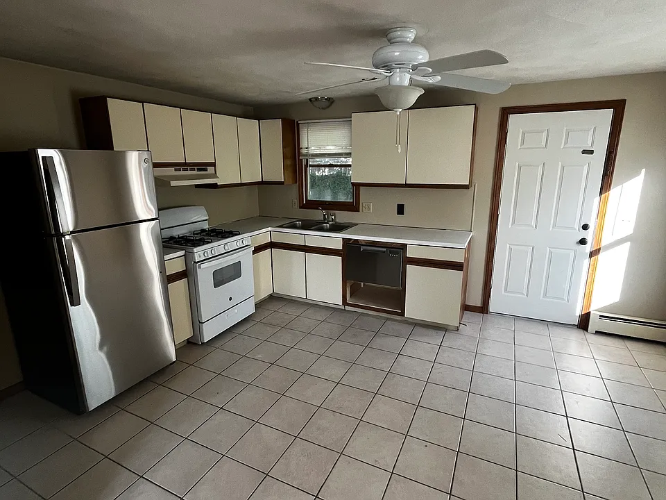 147 Lynch St #2