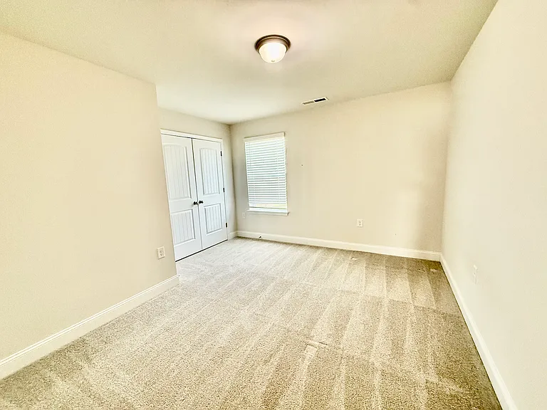 204 Stone River Dr — Photo 17