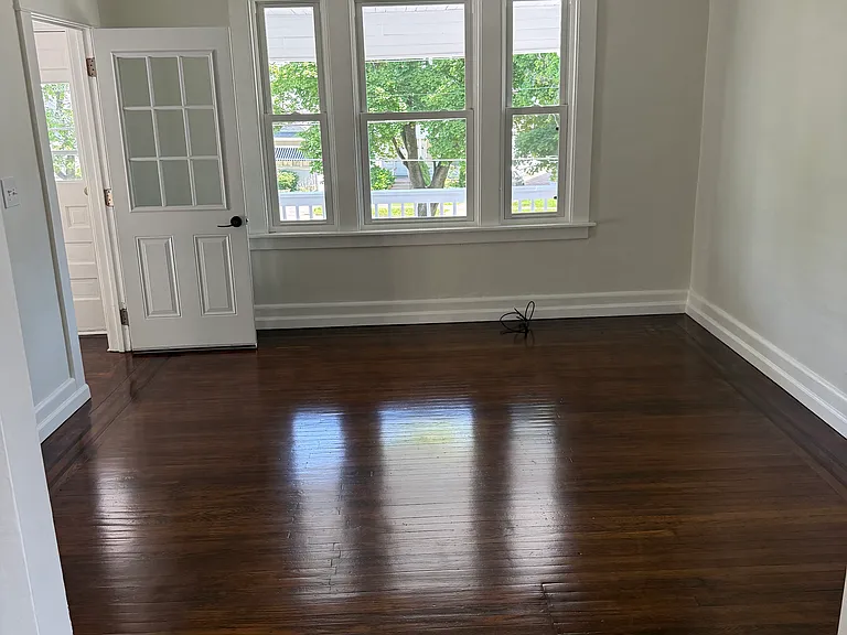 115 Melrose Ave S #2 — Photo 14
