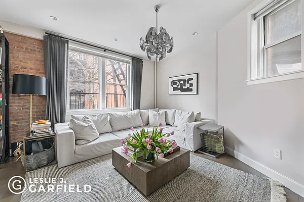 Rented by Leslie J. Garfield | media 3