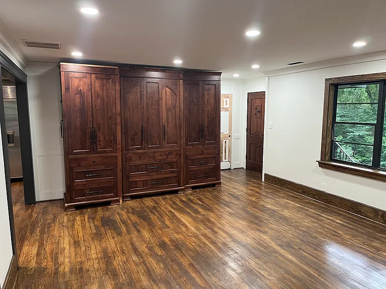 501 Devon Dr — Photo 13