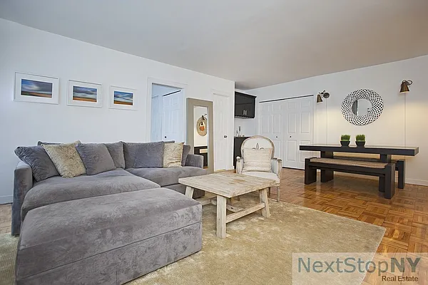 Sold by NextStopNY | media 5