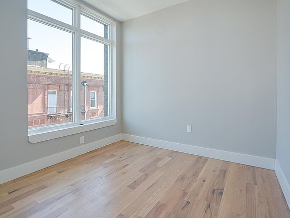 5th image of 12 Jefferson St #4A