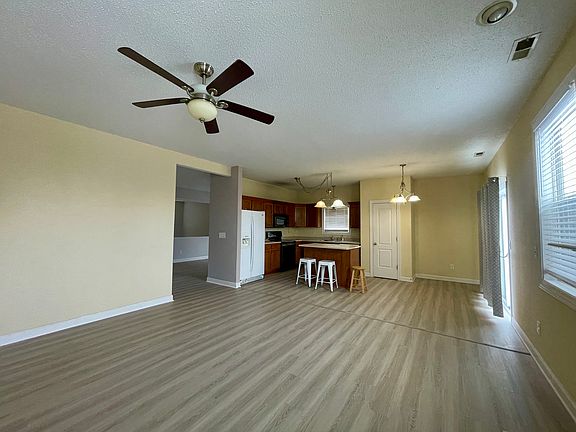 4th image of 9532 Treyburn Green Way