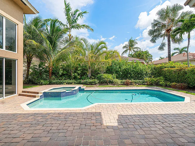 6641 Conch Ct — Photo 47