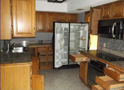 5th image of 3778 Helicon Dr