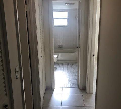 4th image of 101 SE 3rd Ave APT 408