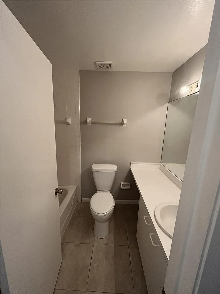 3 bed, 1473 sqft, $2,700 — Photo 1