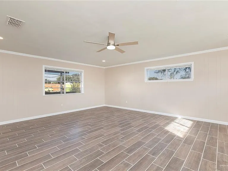 600 S 8th St — Photo 11