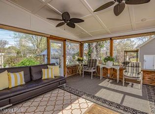 2918 Klondike Ln, Louisville, KY 40218