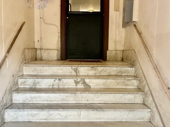 404 Stegman Parkway image 2 of 13