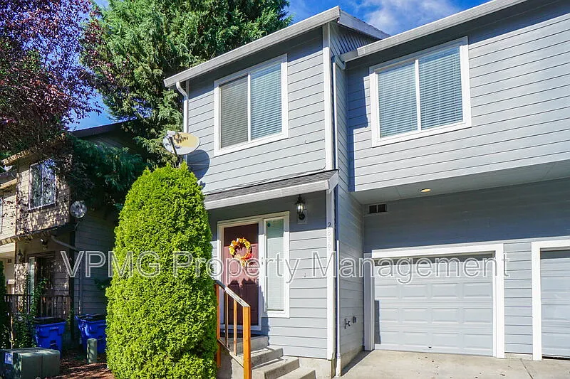 3 bed, 2.5 bath, 1412 sqft, $2,350 — Photo 3