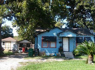 85 Burbank St, Houston, TX 77076