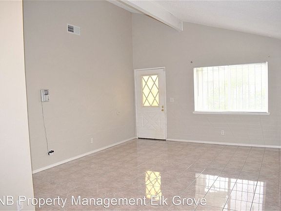 4th image of 7971 Deer Creek Dr