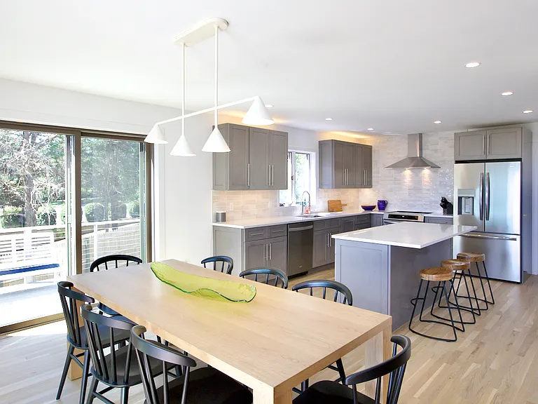 36 Gardiners Bay Dr — Photo 8