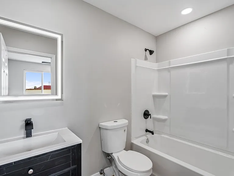 4284 Marlborough Ave — Photo 9