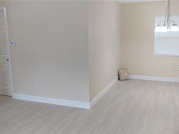 5th image of 217 Avalone Dr