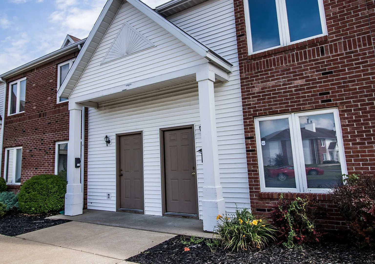 Bethel Townhomes — Photo 1