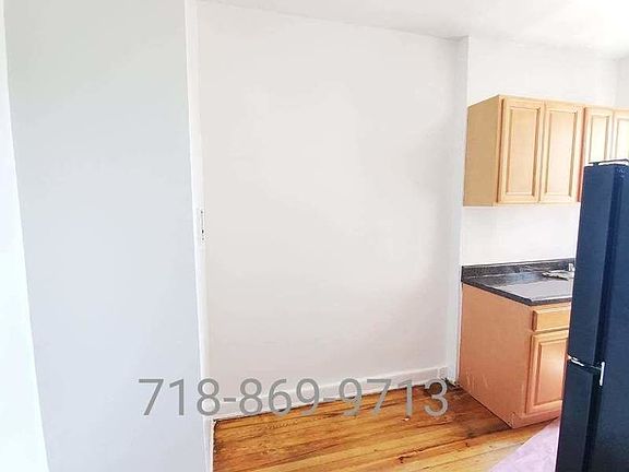 3rd image of 15 E 18th St #D4