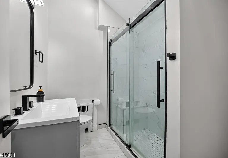 29 Laurel Ave — Photo 18