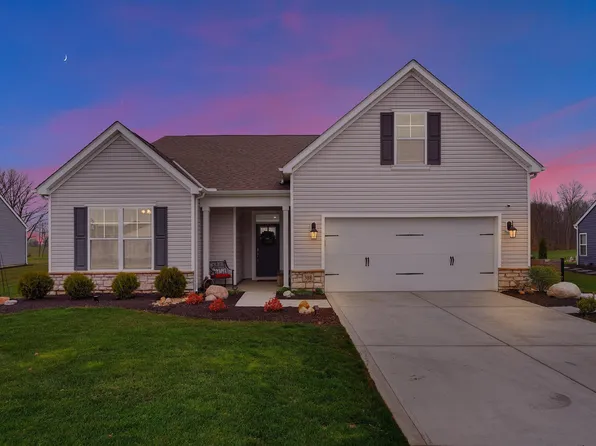 318 Mannaseh Dr W, Granville, OH 43023