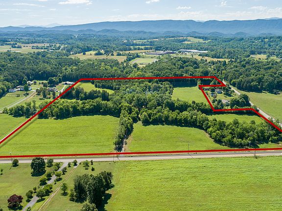 3rd image of 538 Calderwood Hwy