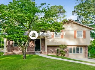 304 Forest Lane Dr, Adamsville, AL 35005