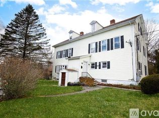 104 White Rock Rd APT 2W, Westerly, RI 02891