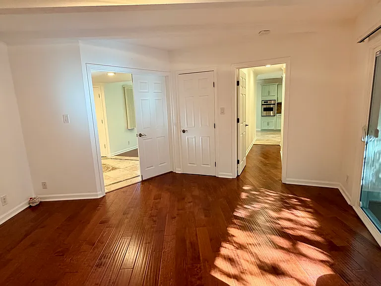 1385 Greenmont Dr — Photo 50