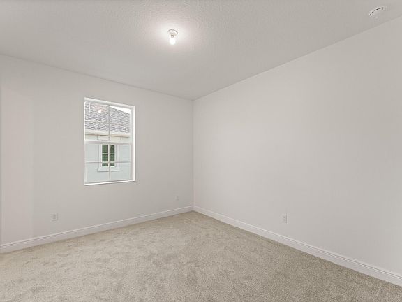4th image of 965 SW Cosmos Walk