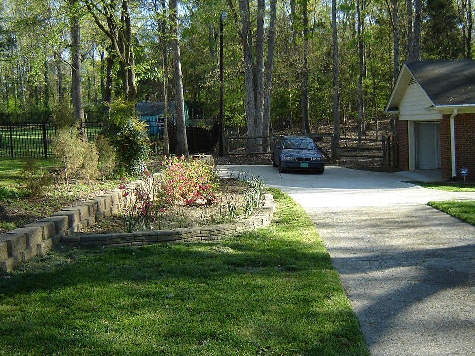 2nd image of 4316 Windwood Cres