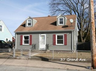 37 Grand Ave, Pawtucket, RI 02861