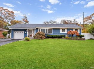1321 Manor Ln, Bay Shore, NY 11706
