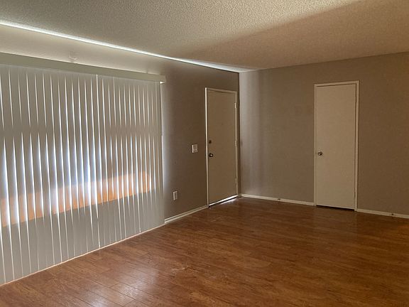 5th image of 24390 Chippewa Trl