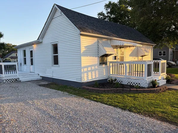 506 Panhorst St, Staunton, IL 62088