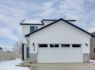 2198 W Heavy Timber Dr, Meridian, ID 83642