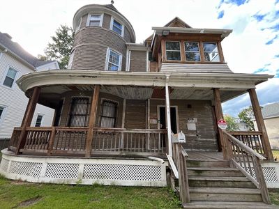 309 Walnut St, Holyoke, MA, 01040