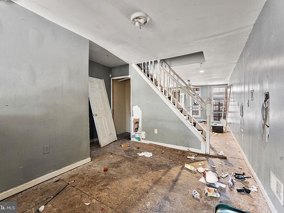 2nd image of 1109 N Carrollton Ave