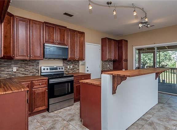 5th image of 12307 Carolina Crossing Dr