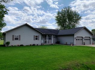517 W Elm St, Wenona, IL 61377