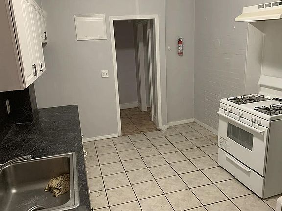 2nd image of 40 N 16th St Floor 1