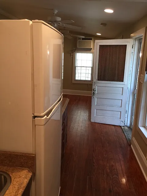 Studio, 211 sqft, $900 — Photo 4