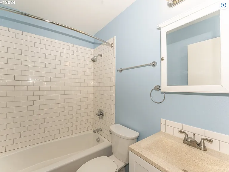 2123 SE Sherrett St — Photo 8