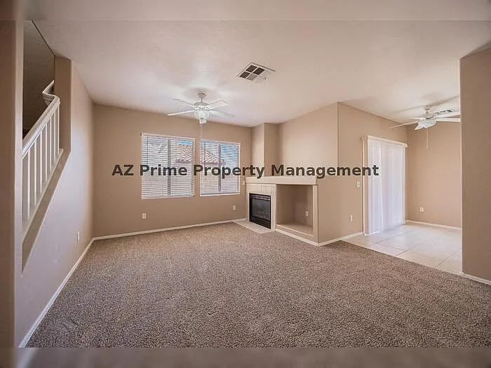 670 E Mariposa Pl — Photo 3