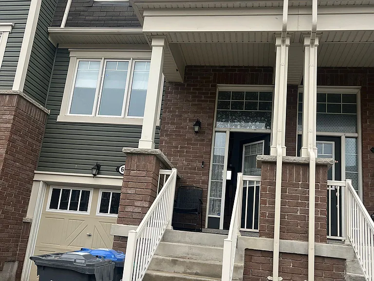 66 Bannister Cres — Photo 2
