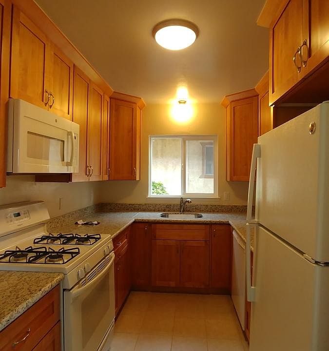 1st image of 2121 Placer Dr