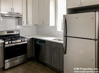 2620 N Rockwell St #3N, Chicago, IL 60647